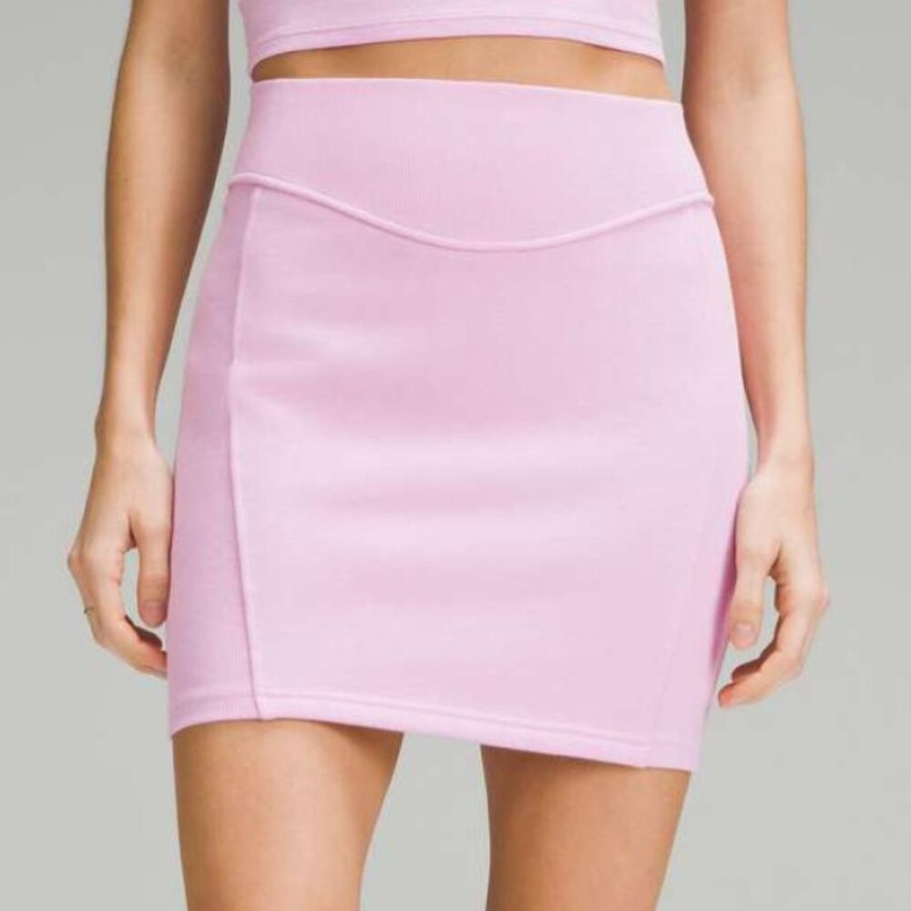 NWT Lululemon Scuba High-Rise Mini Skirt XS